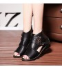 Women's Shoes Flat Heel Peep Toe / Fashion Boots Boots Office & Career / Dress / Casual Black / White / Almond  